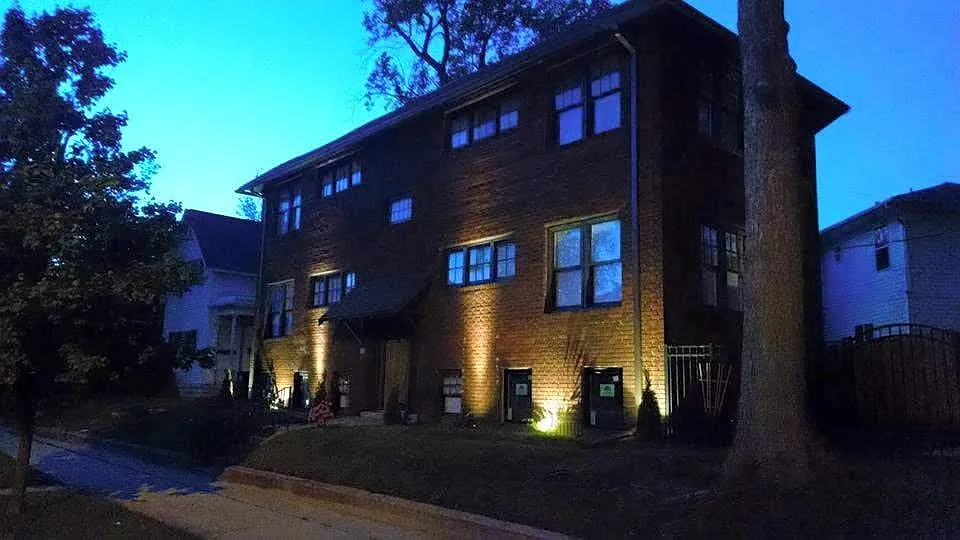 736 Portage Ave — Photo 1