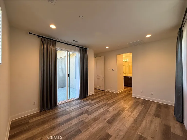 7362 Luminaire Pl — Photo 31