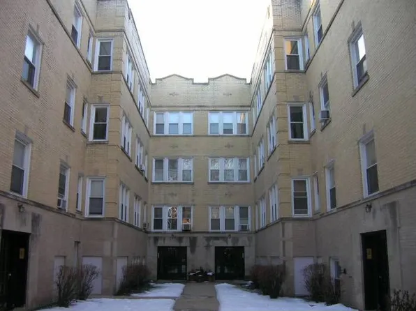 6452 N Claremont Ave APT 3, Chicago, IL 60645