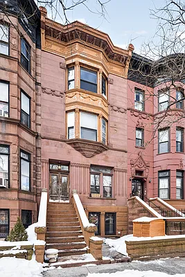 Sold by Compass | media 1