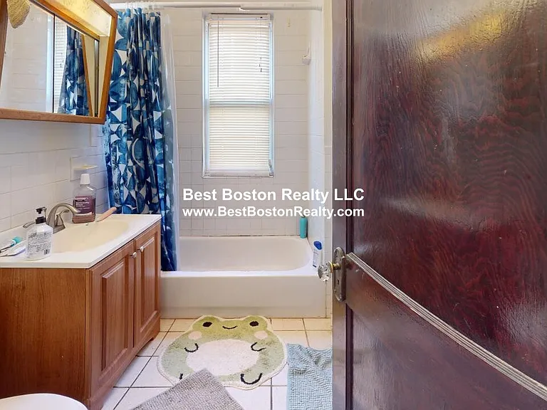 155 Summer St #9R — Photo 5