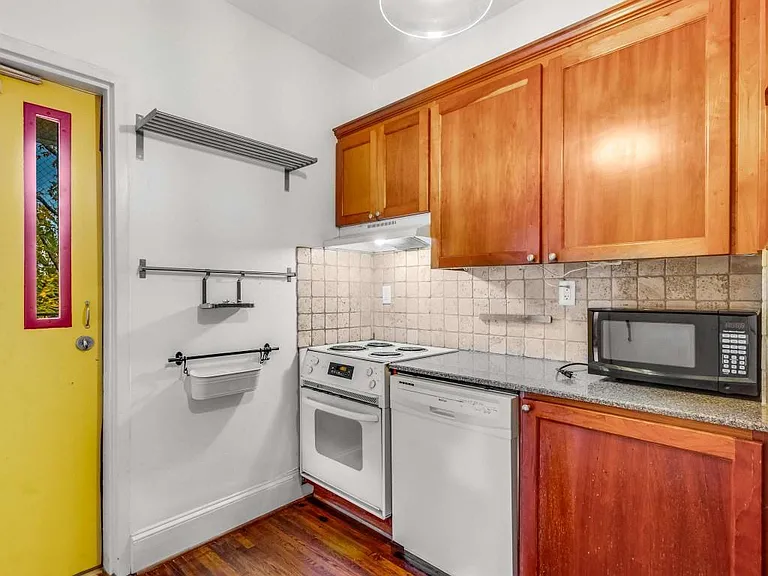 198 Ponce De Leon Ave NE #D7 — Photo 19