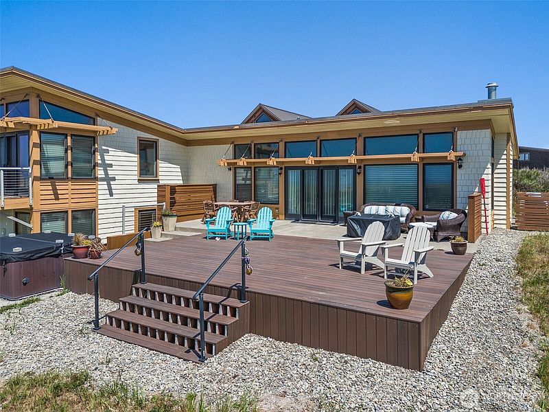 2nd image of 1603 Sea Grass Lane