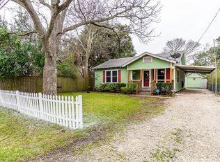 509 San Jacinto St, Highlands, TX 77562