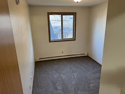 4 bed, 1000 sqft, $1,395 — Photo 3