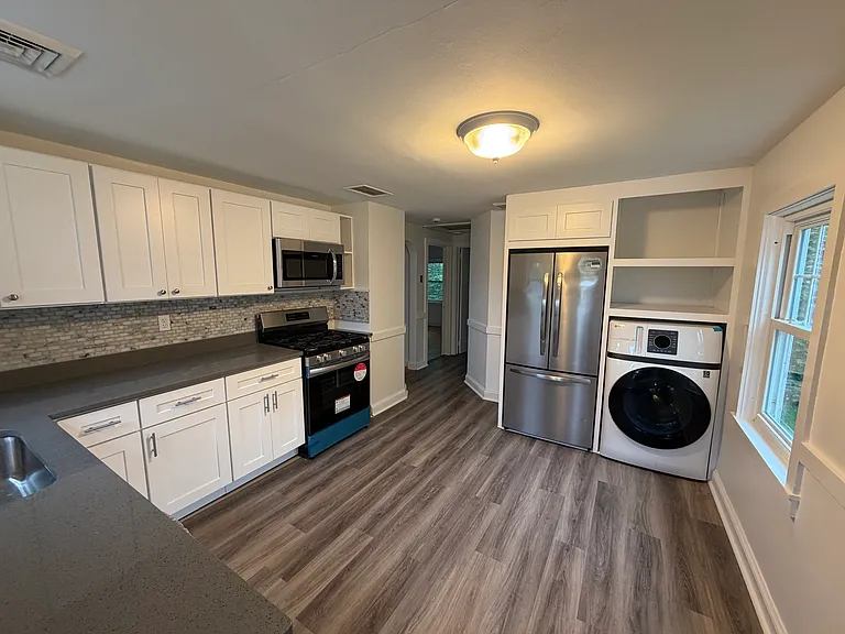 9 Palmer Ave — Photo 4