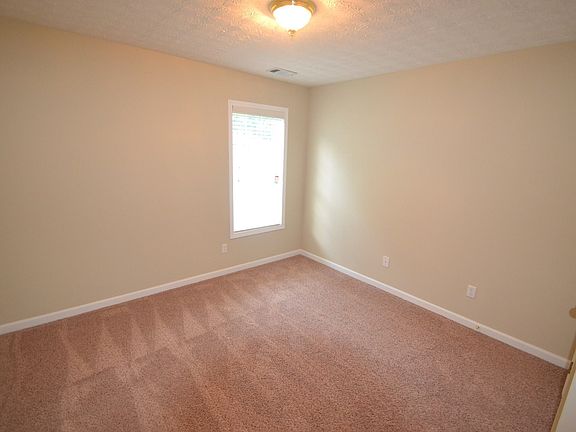 5th image of 2324 Pettit Dr
