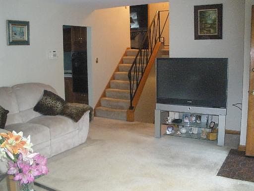 3rd image of 10107 Belden Ave