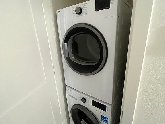 2nd image of 14205 Admiralty Way