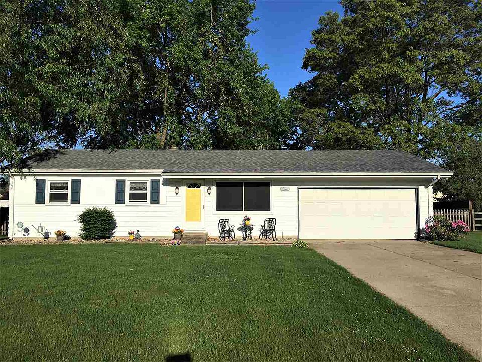 1st image of 34 Barberry Dr