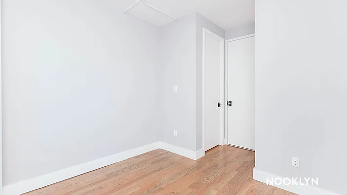 Rented by Nooklyn NYC LLC | media 47