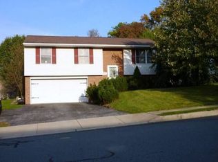 2 Hayloft Rd, Denver, PA 17517