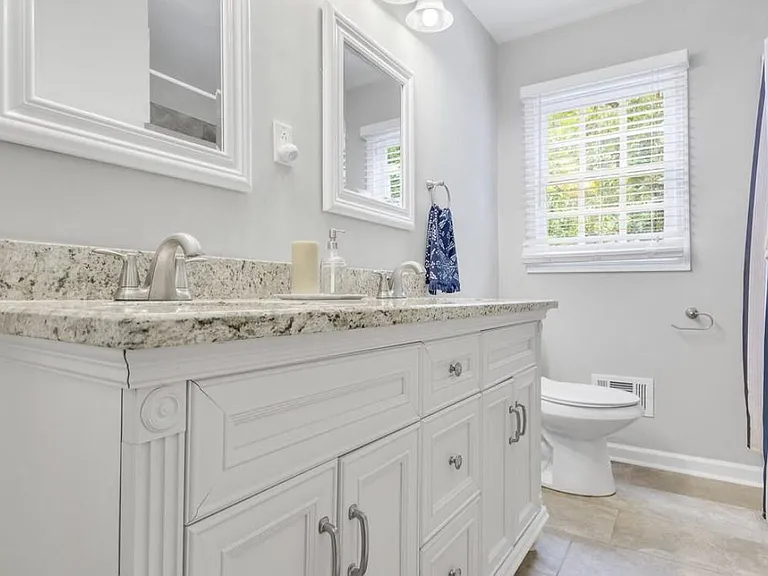 1352 Lockhaven Cir SW — Photo 17