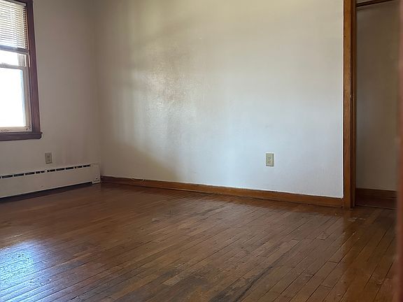 4th image of 4300 10th St #4310-8