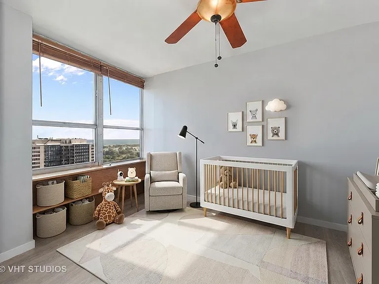 655 W Irving Park Rd #2106 — Photo 10