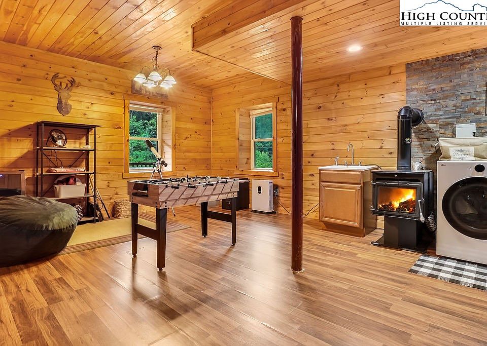 7th image of this home