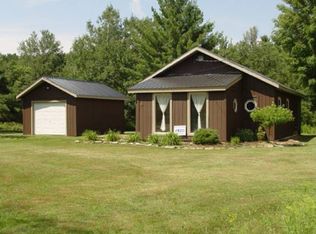 3 Beaver Run Ln, Dickinson Center, NY 12930