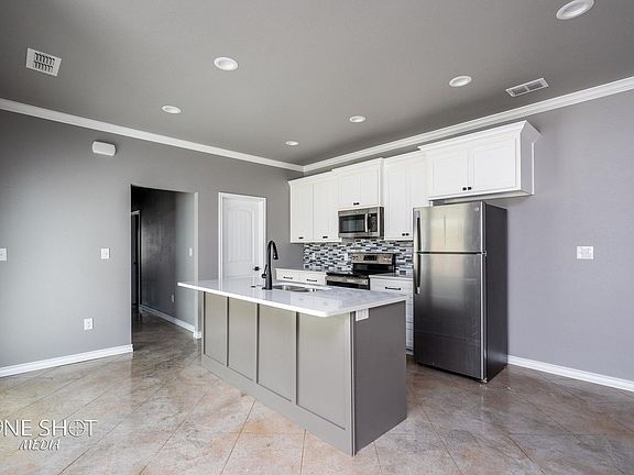 5th image of 2041 Patriot Commons Rd