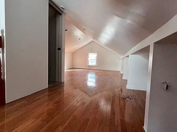5th image of 9-49 118th St Floor 2
