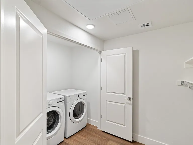 In-Unit Laundry
