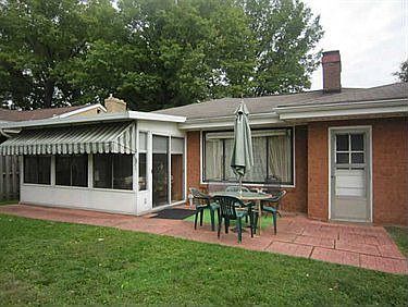 2nd image of 2216 Cypress Dr