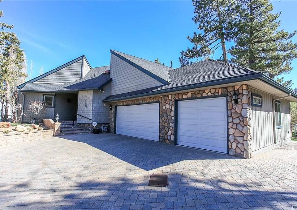1st image of 40623 Sunburst Cir