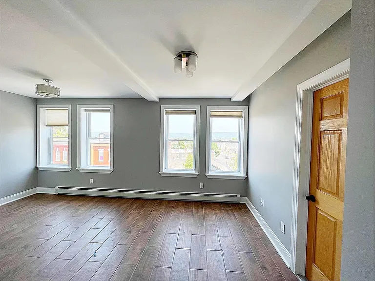 674 Bleecker St — Photo 6