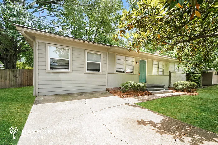 3 bed, 2.0 bath, 1300 sqft, $1,595 — Photo 3