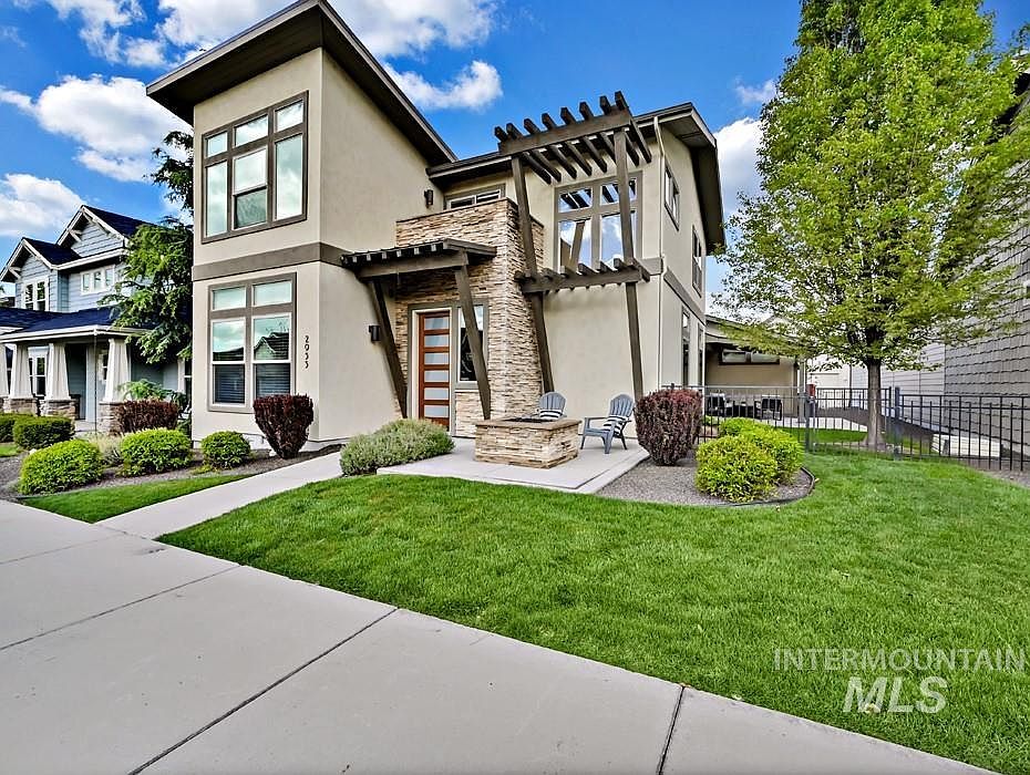1st image of 2955 S Shadywood Way