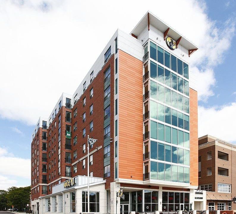 1st image of 211 Ann St APT 702