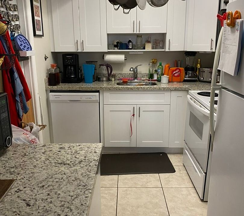 1st image of 2101 NE 51st St APT 11