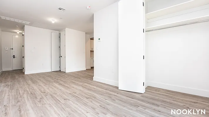 Rented by Nooklyn NYC LLC | media 15