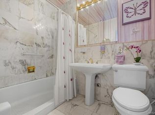 27010 Grand Central Pkwy APT 21M, Floral Park, NY