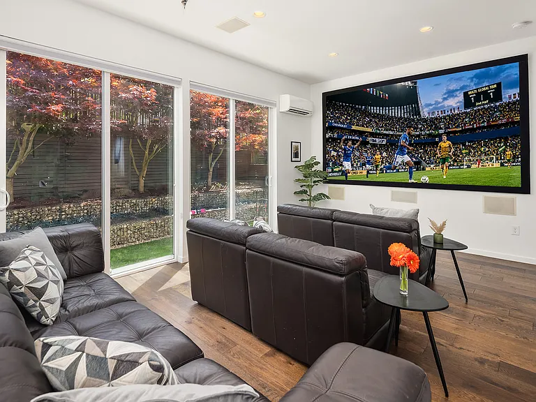 144" screen projector with server - stays with property