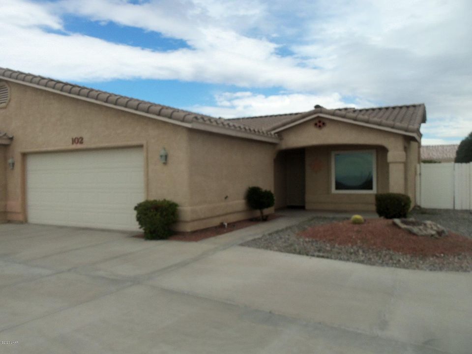 1st image of 3052 Shoshone Dr Unit 102