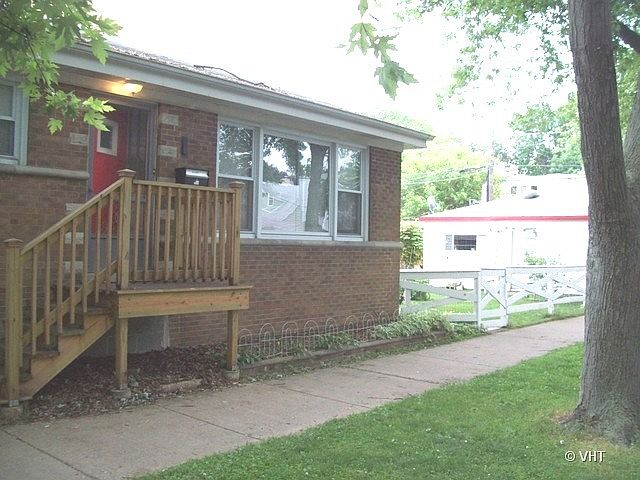 1st image of 3259 W Berteau Ave