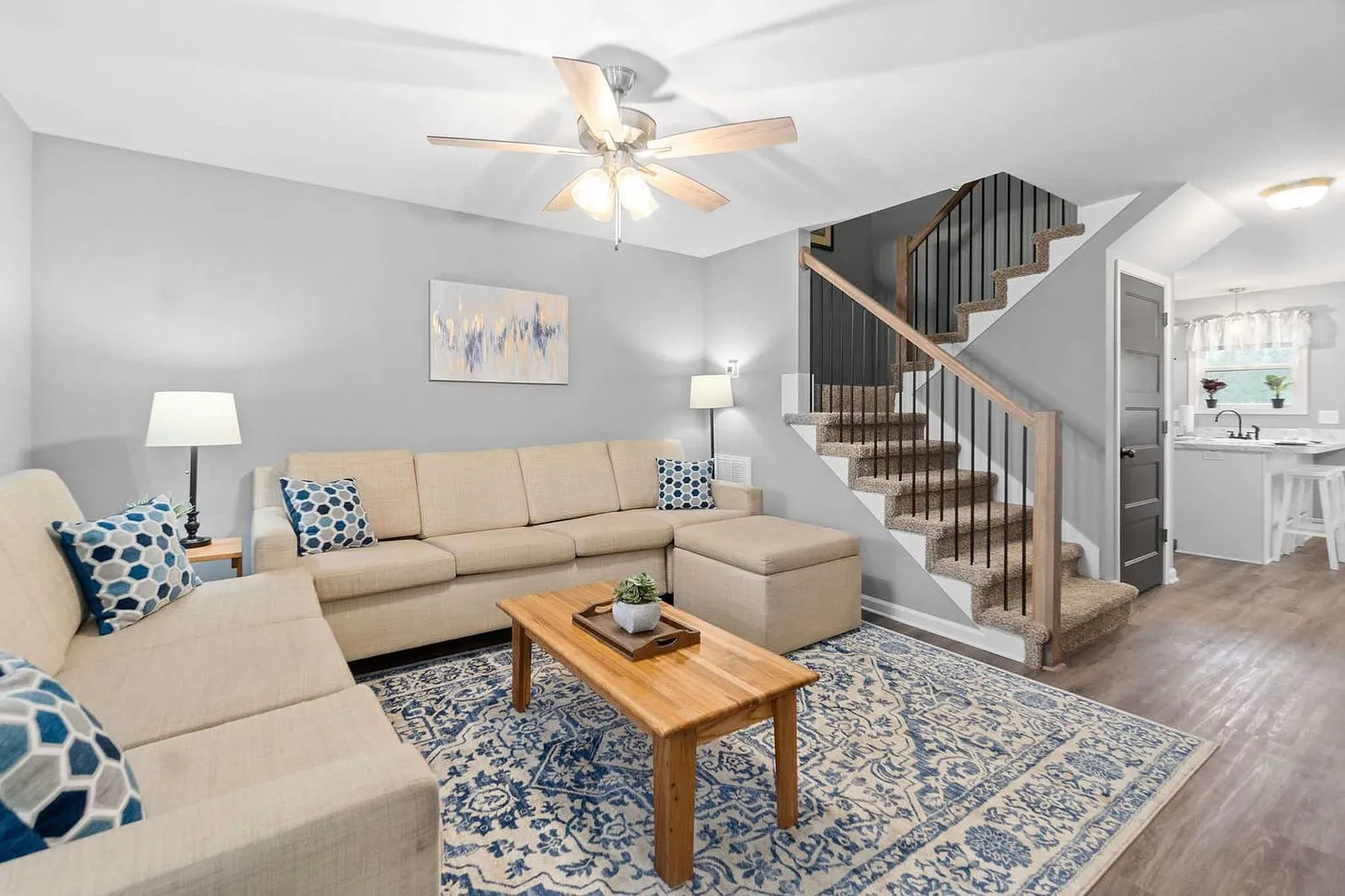 3 bed, 2.0 bath, 1377 sqft, $2,166 — Photo 3