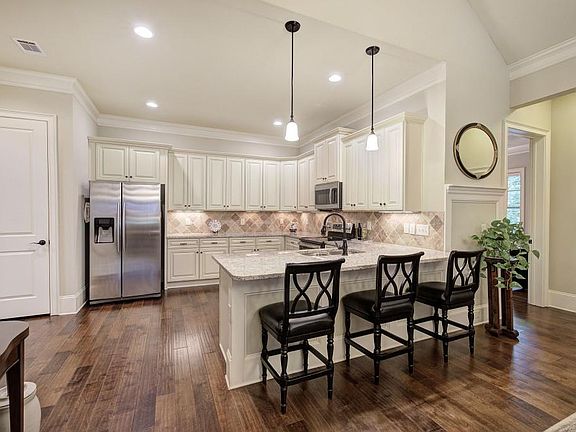 4th image of 4974 Ansbury Pl NW
