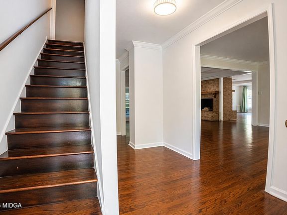 5th image of 4811 Guerry Dr
