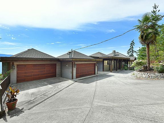 5th image of 11579 Sunshine Coast Hwy