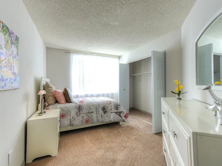 Madalyn Landing Apartments | Palm Bay, FL | Large Bedrooms with Plush Carpeting