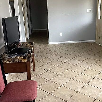 5th image of 2324 Coronado Pl