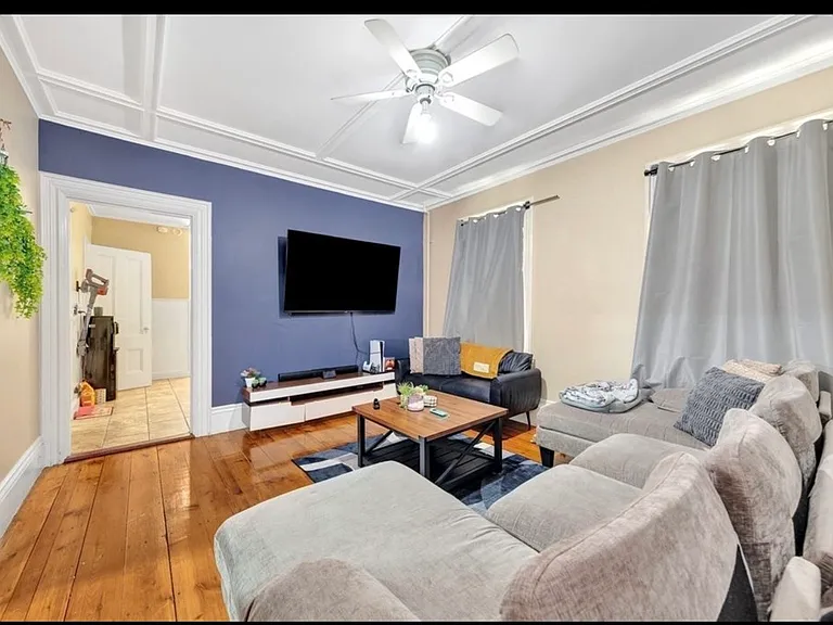 50 Warner St #2 — Photo 3