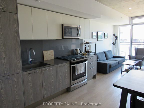 3rd image of 665 Kingston Rd #607