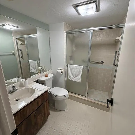576 Retreat Dr #201 — Photo 15