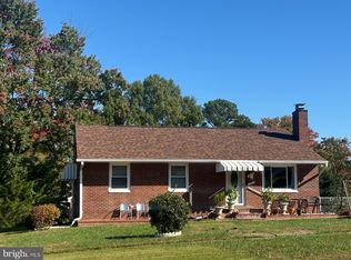 7602 Heritage Dr, Annandale, VA 22003