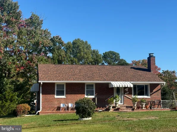 7602 Heritage Dr, Annandale, VA 22003