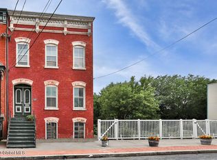 30 Irving St, Albany, NY 12202