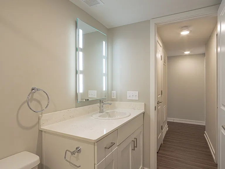 Hillside Apartments — Photo 12