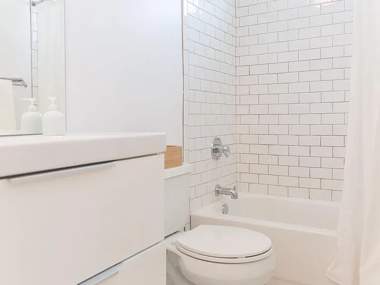 252 S Avenue 18 #2 — Photo 9